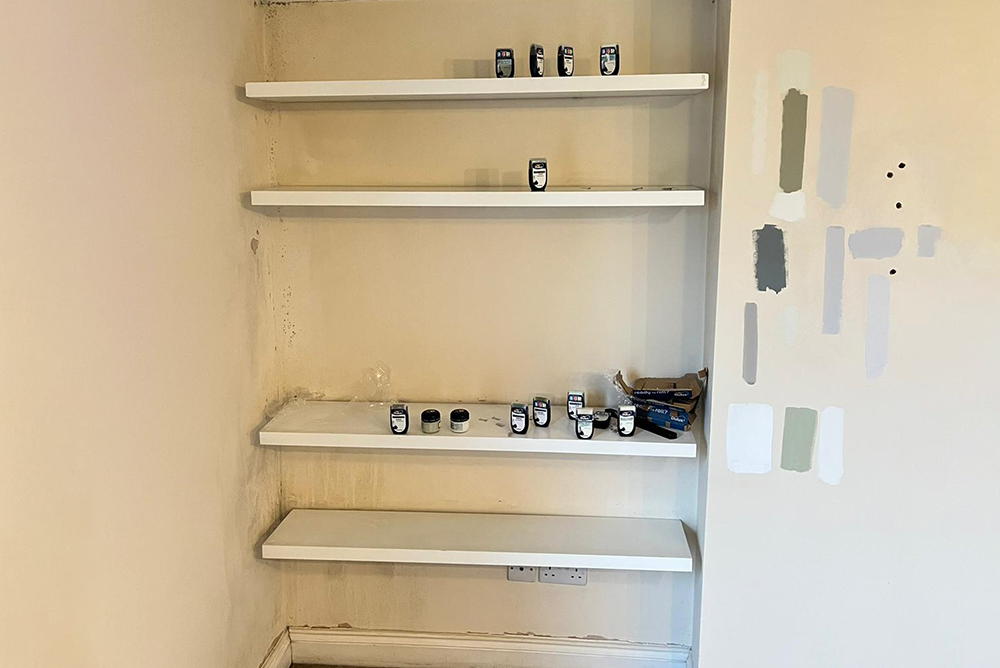 Empty wall with 6 shelves