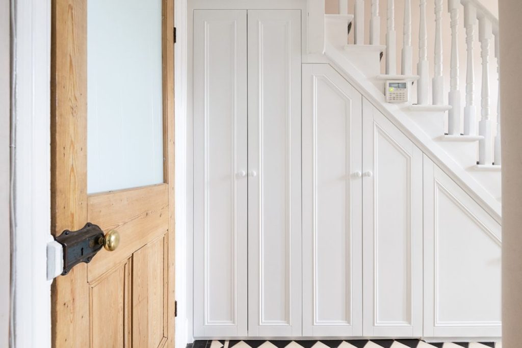 White under storage wardrobe with 5 doors