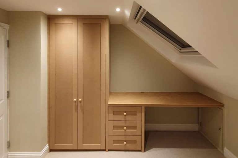 Wardrobe with desk made with MDF